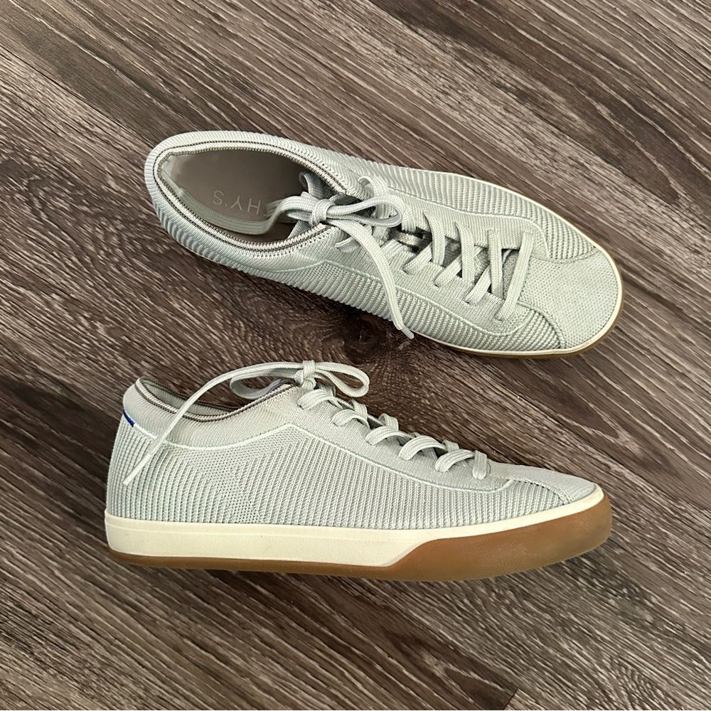 Rothys The Lace Up Sneaker in Spearmint